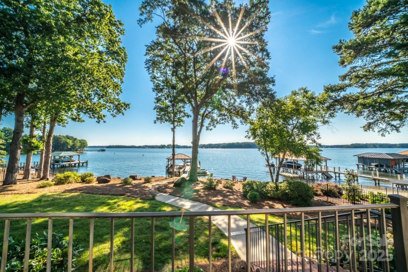 Property image 3 at 3996 Channel Point Lane, Denver, NC 28037