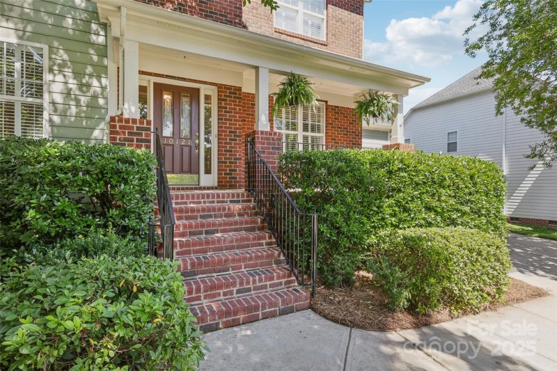 Property image 3 at 10121 Edgecliff Road, Huntersville, NC 28078