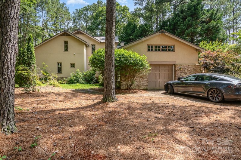 Property image 2 of 177 Yadkin Falls Road in Uwharrie Point, New London, NC 28127