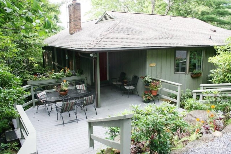 31 Rhododendron Road