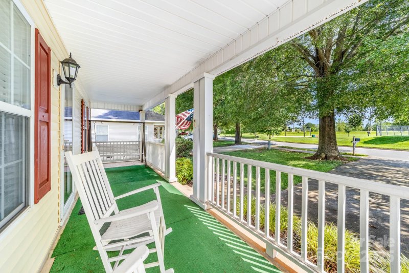 Property image 4 at 611 Church Street, Belmont, NC 28012