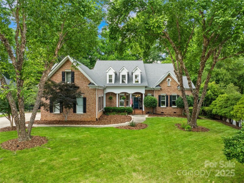 7229 Olde Sycamore Drive