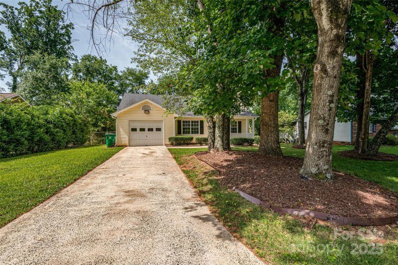 Property image 2 at 1801 Teddington Drive, Charlotte, NC 28214