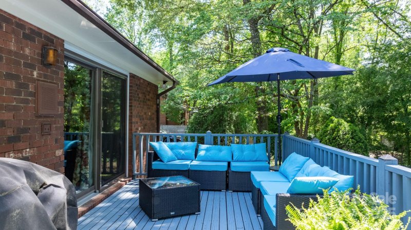 Property image 4 at 701 5th Avenue, Conover, NC 28613