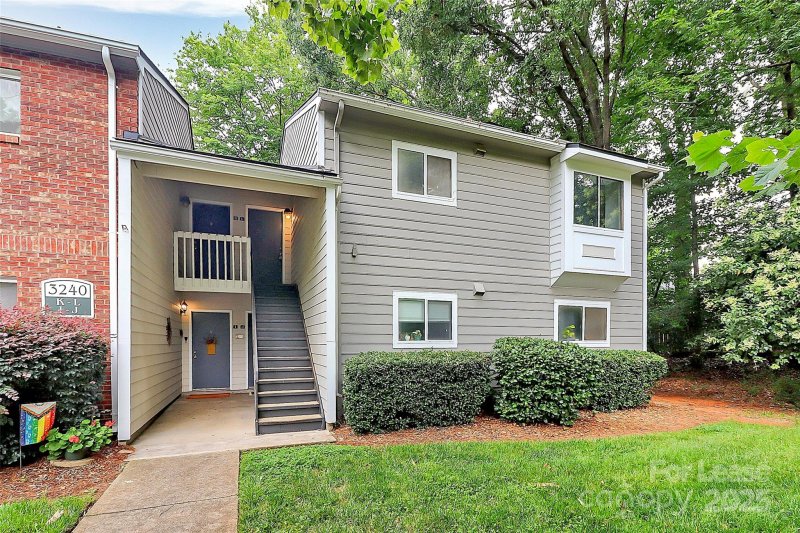 3240 Heathstead Place