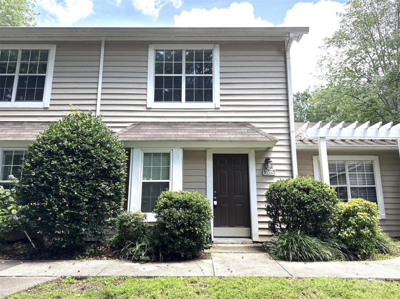 705 Heritage Parkway