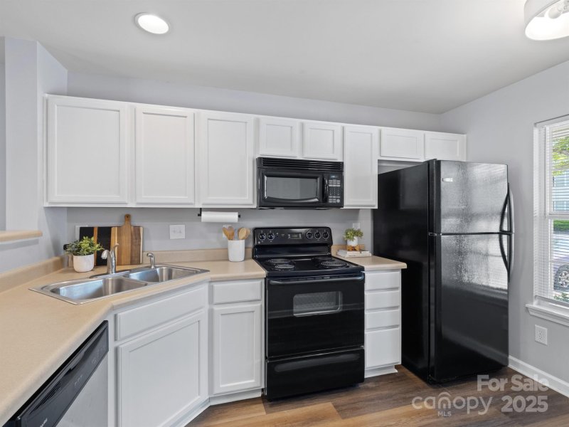 Property image 3 of 3414 Broadwick Street in The Townes At Berkshire, Charlotte, NC 28213