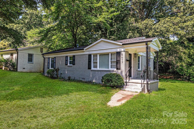 Property image 2 at 4413 Tillman Road, Charlotte, NC 28208