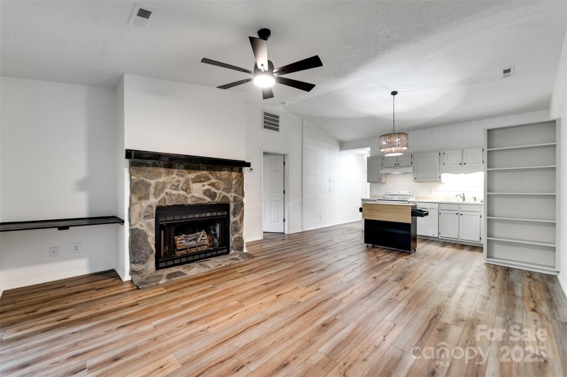 Property image 4 of 45b Mountain View Villas None in Mill Creek, Franklin, NC 28734