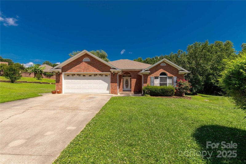 Property image 3 at 511 Birmingham Court, Rock Hill, SC 29732