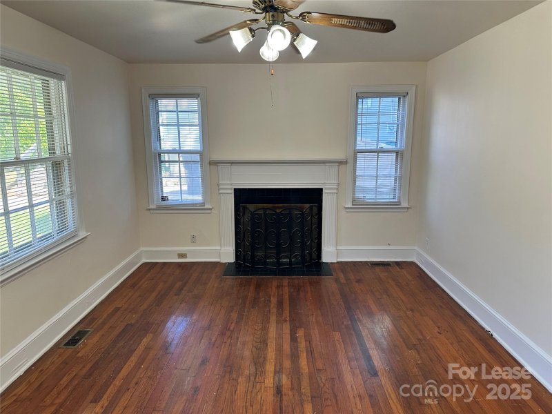 Property image 4 at 617 Ambassador Street, Charlotte, NC 28208