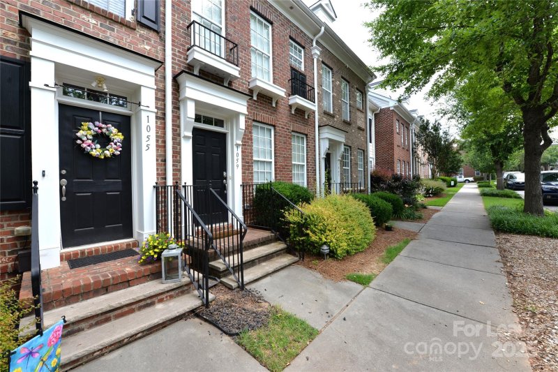 Property image 2 at 1059 Writers Way, Cornelius, NC 28031