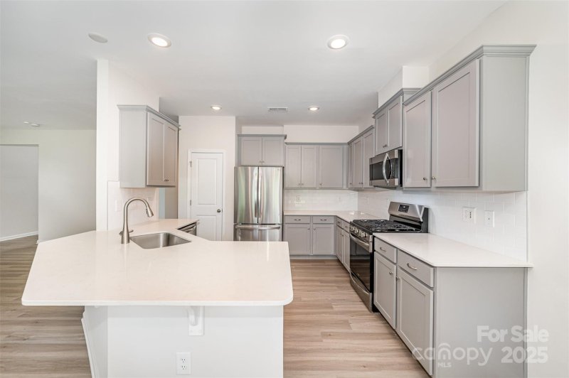 Property image 4 at 12912 Canterbury Castle Drive, Charlotte, NC 28273