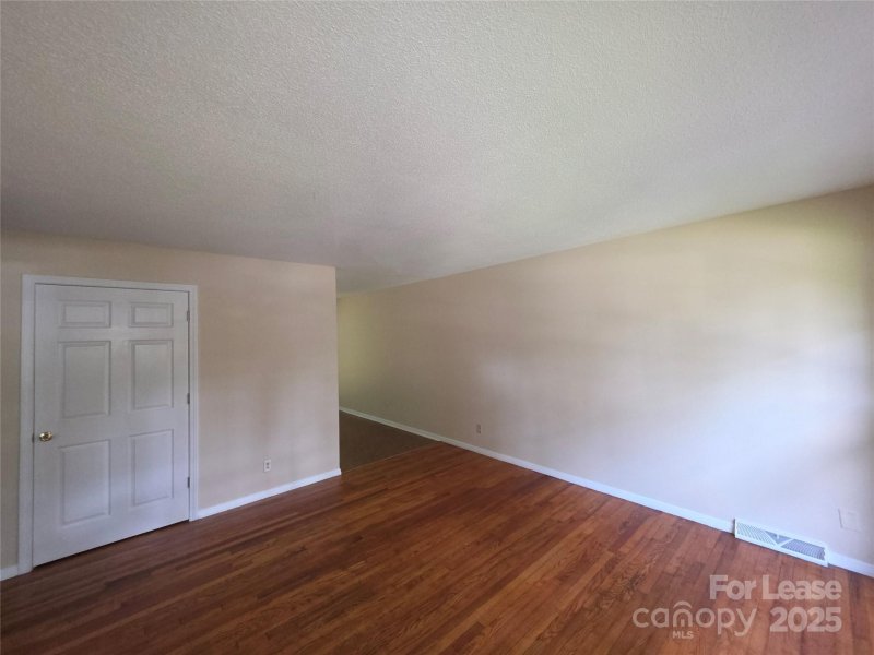 Property image 3 at 3113 Erskine Drive, Charlotte, NC 28205