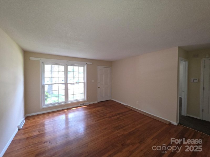 Property image 4 at 3113 Erskine Drive, Charlotte, NC 28205