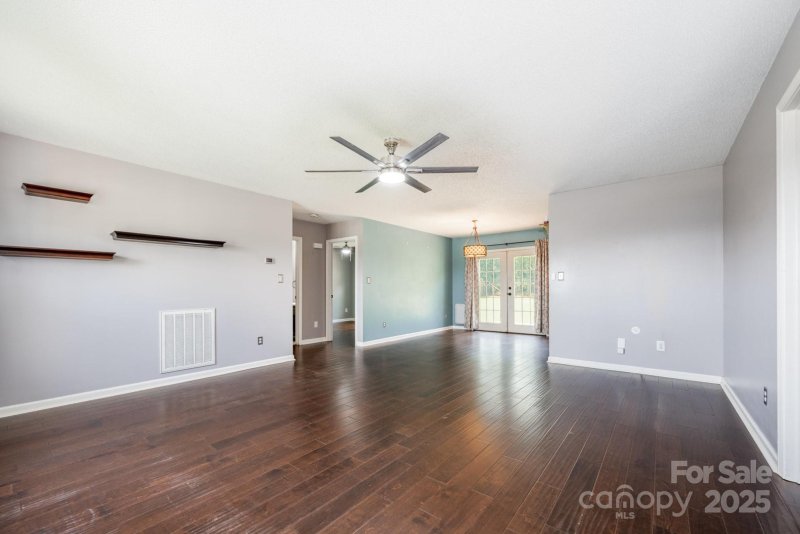 Property image 4 at 2070 Rocketts Way, Newton, NC 28658