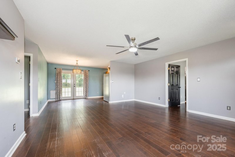 Property image 5 at 2070 Rocketts Way, Newton, NC 28658