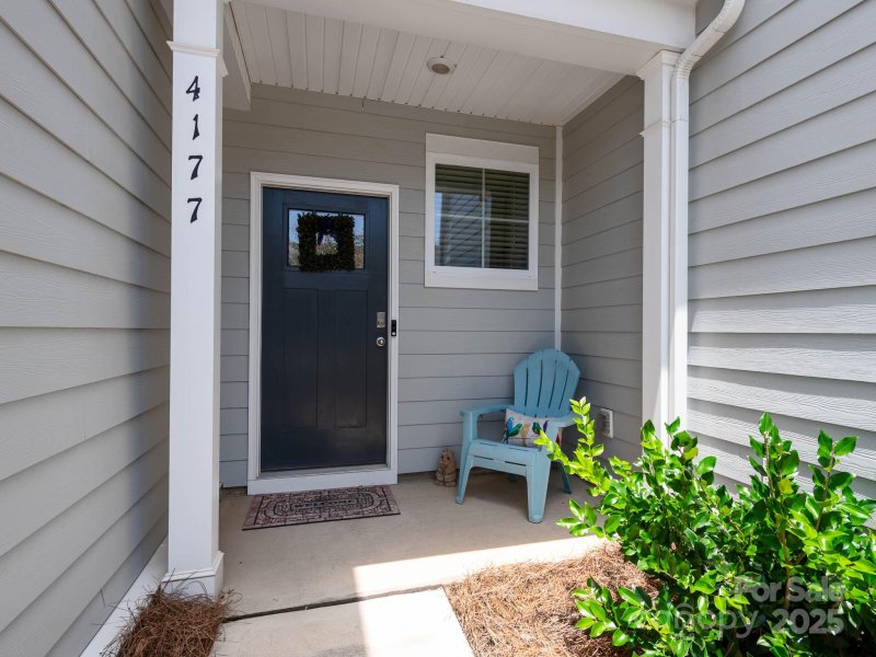 Property image 3 of 4177 Steel Way in Blackstone Bay, Sherrills Ford, NC 28673