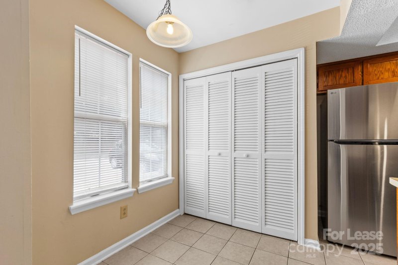 Property image 5 at 2952 Iron Gate Lane, Charlotte, NC 28212