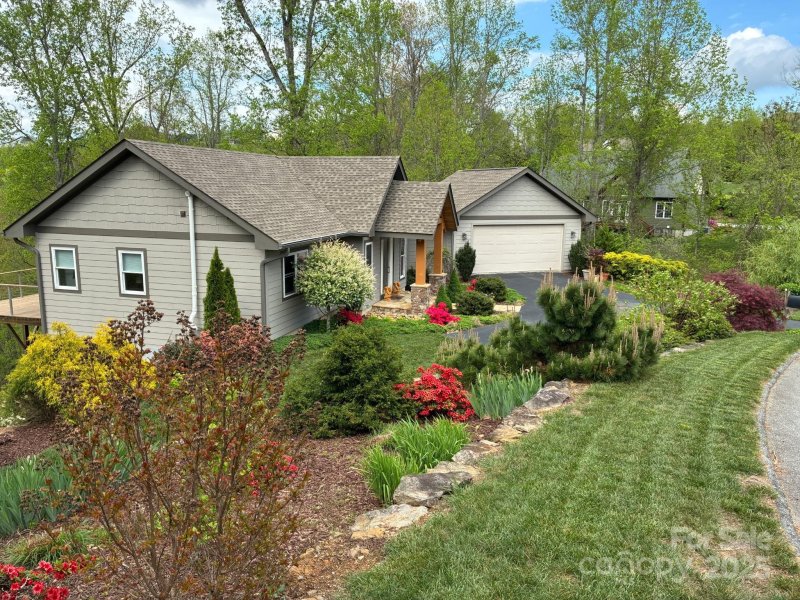 252 Eagles Eye Drive