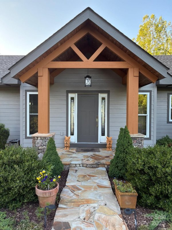 Property image 3 at 252 Eagles Eye Drive, Hendersonville, NC 28792