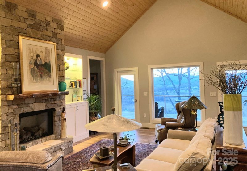 Property image 4 at 252 Eagles Eye Drive, Hendersonville, NC 28792