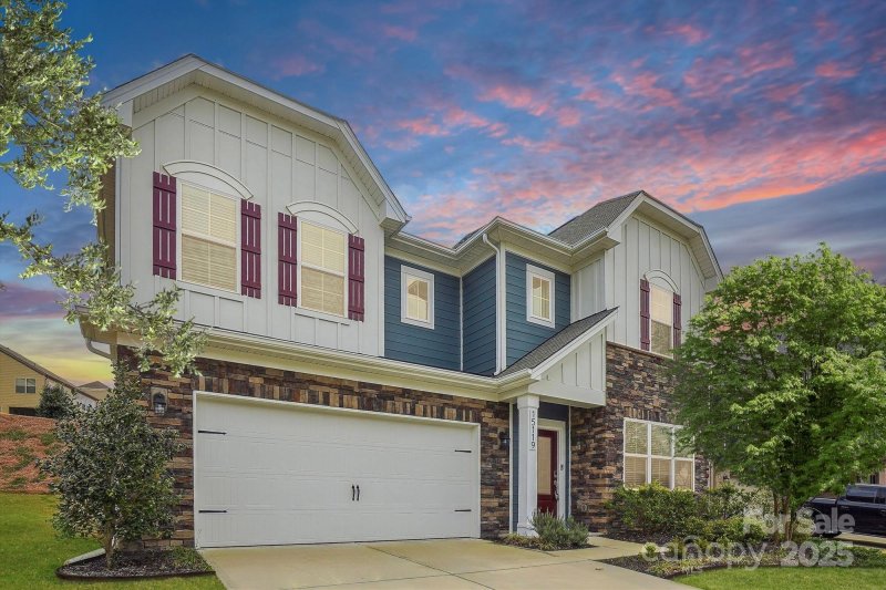 15119 Oleander Drive