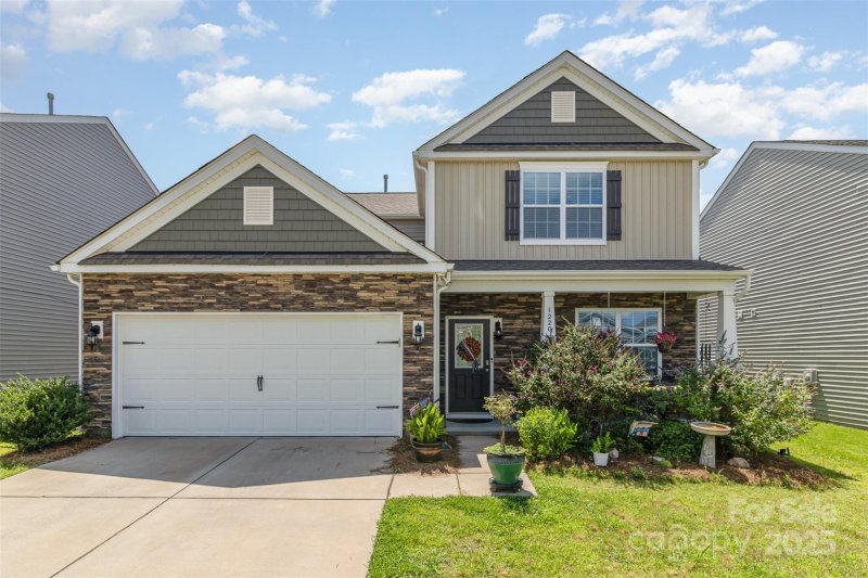 Property image 4 of 1220 Kent Downs Avenue in Roberta Ridge, Concord, NC 28027