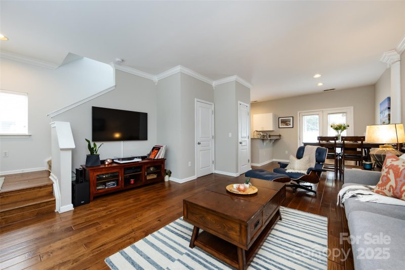 Property image 4 at 432 W Worthington Avenue, Charlotte, NC 28203