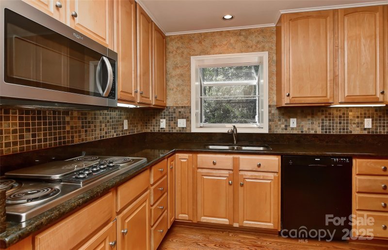 Property image 3 at 6117 Yellowood Road, Charlotte, NC 28210