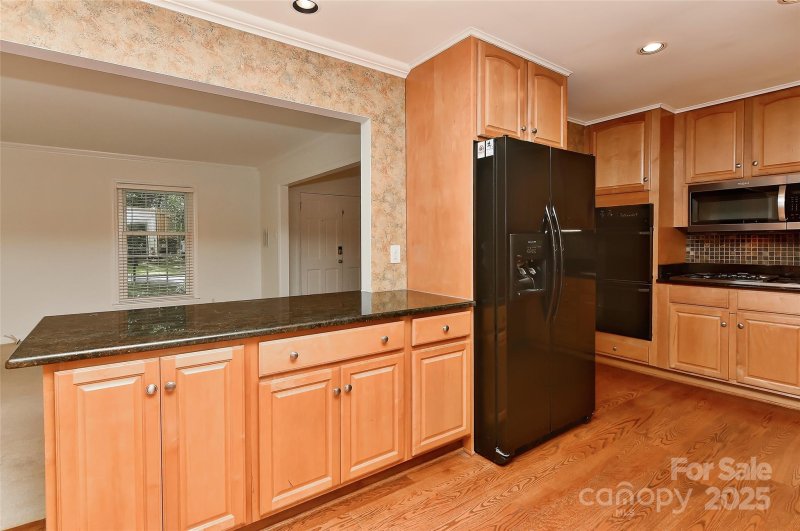 Property image 4 at 6117 Yellowood Road, Charlotte, NC 28210