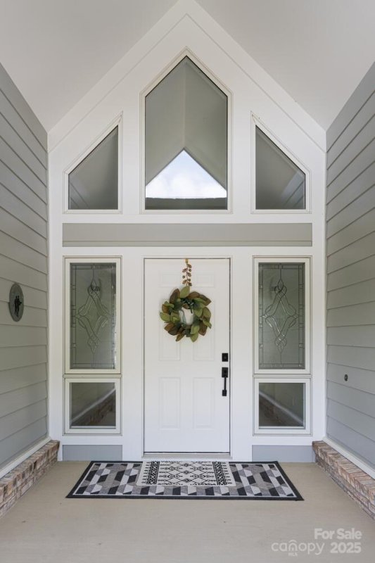 Property image 5 of 112 Broadmoor Drive in Kenmure, Flat Rock, NC 28731