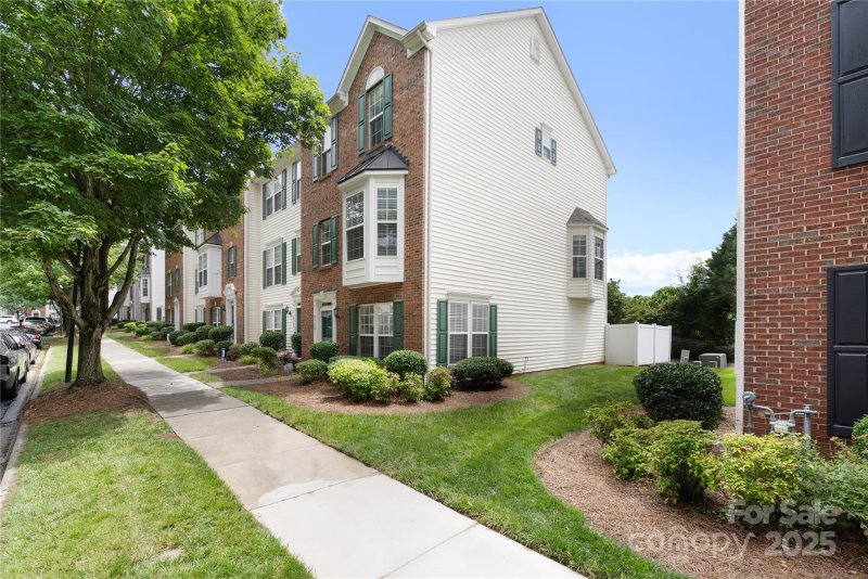 Property image 2 at 9728 Blossom Hill Drive, Huntersville, NC 28078