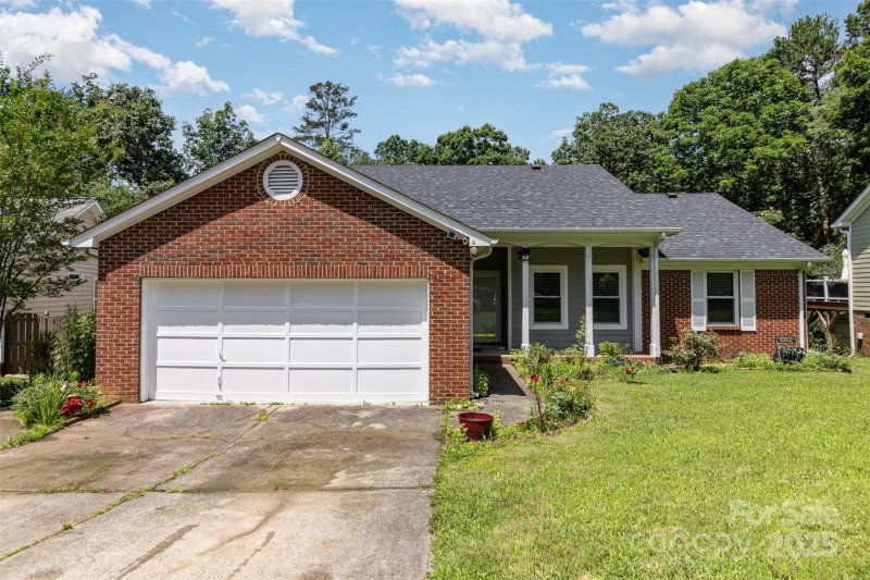 Property image 3 at 9520 Marshbrooke Road, Matthews, NC 28105