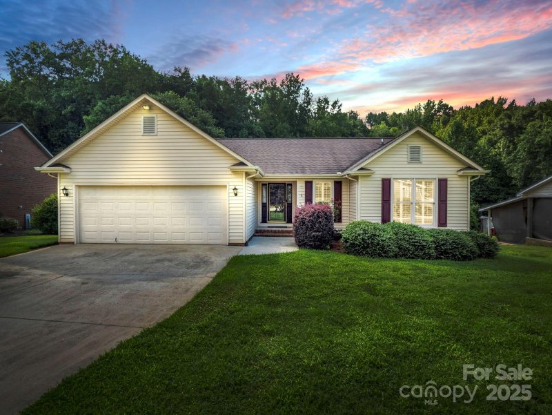 Crestview, Lincolnton Community