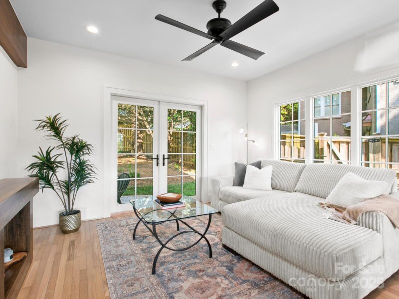 Property image 4 of 18 Normandy Road in Kenilworth, Asheville, NC 28803