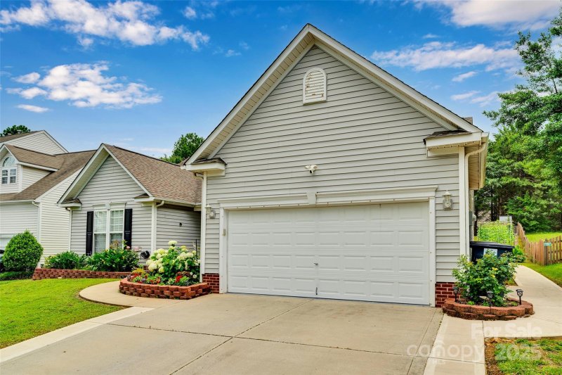 Property image 4 at 2026 Rosewater Lane, Indian Trail, NC 28079