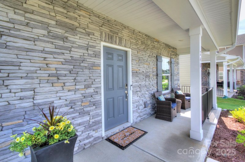 Property image 4 at 240 Orson Oaks Lane, Pineville, NC 28134