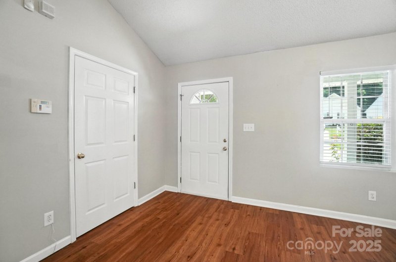 Property image 4 at 2239 Blue Hampton Lane, Charlotte, NC 28213