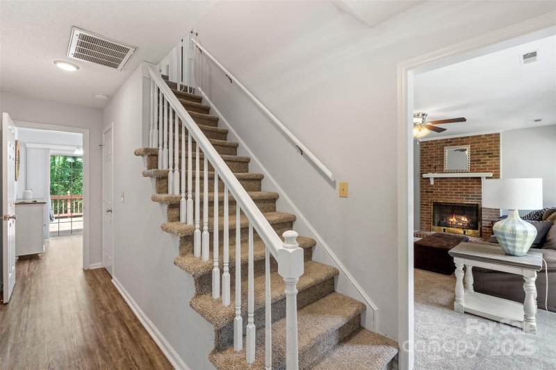 Property image 2 of 2012 Killarney Place in Wexford, Charlotte, NC 28262