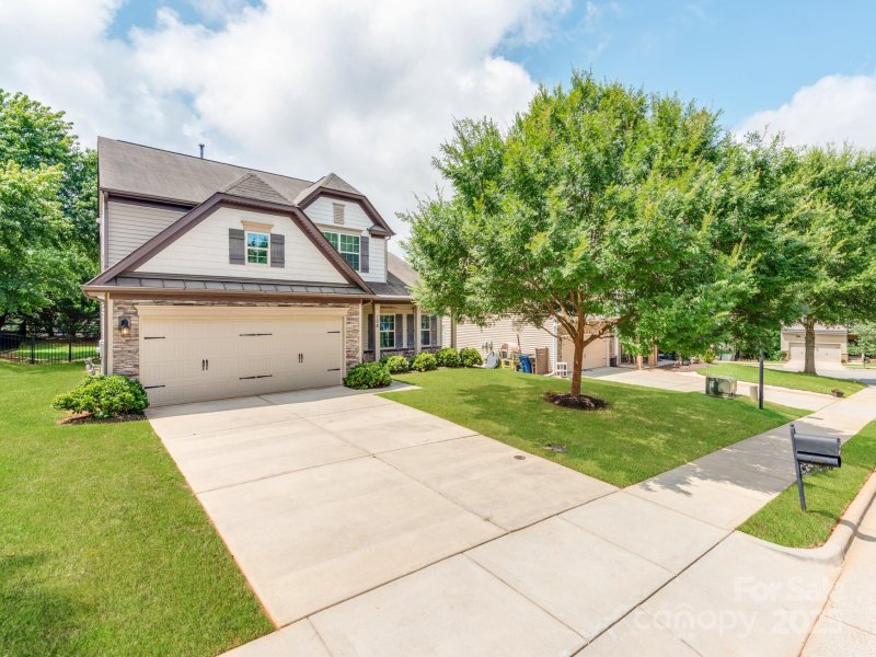 Property image 2 of 108 History Lane in Pine Forest, Statesville, NC 28677