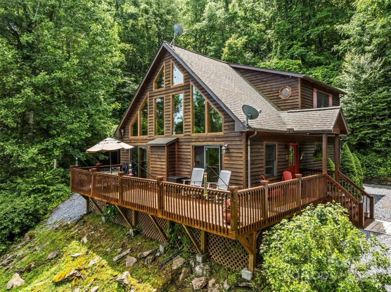 Property image 3 at 44 Black Bear Lane, Whittier, NC 28789