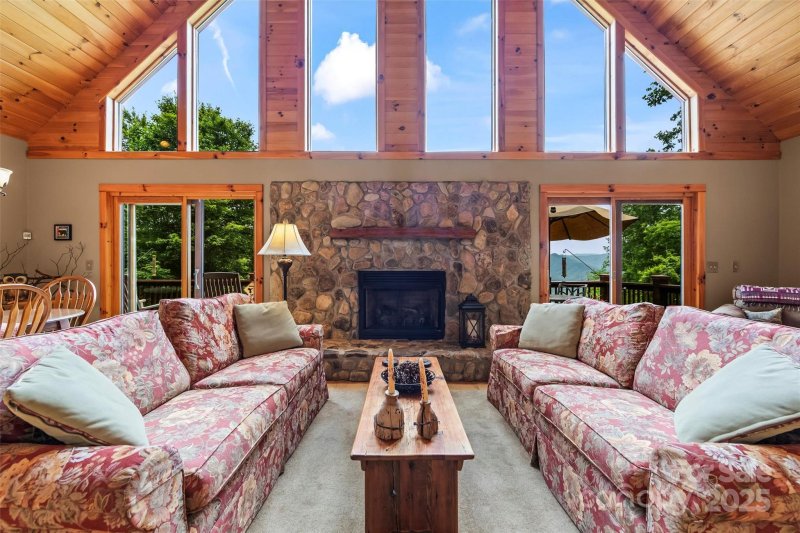 Property image 4 at 44 Black Bear Lane, Whittier, NC 28789