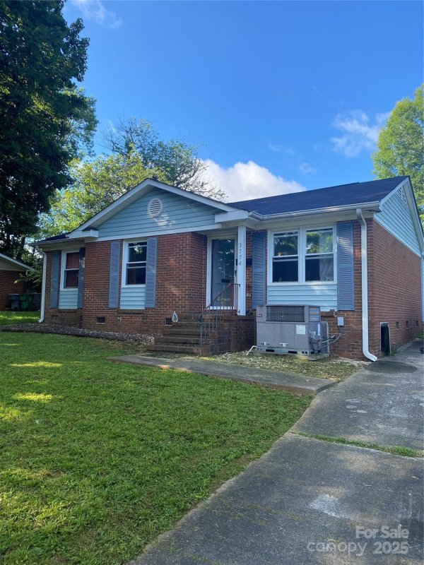 Property image 2 at 3774 Seaman Drive, Charlotte, NC 28217