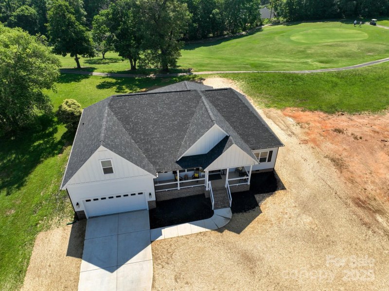 Property image 3 at 133 Harbourtown Drive, Kings Mountain, NC 28086