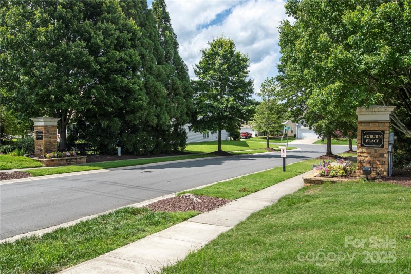 Property image 4 at 8409 Darcy Hopkins Drive, Charlotte, NC 28277