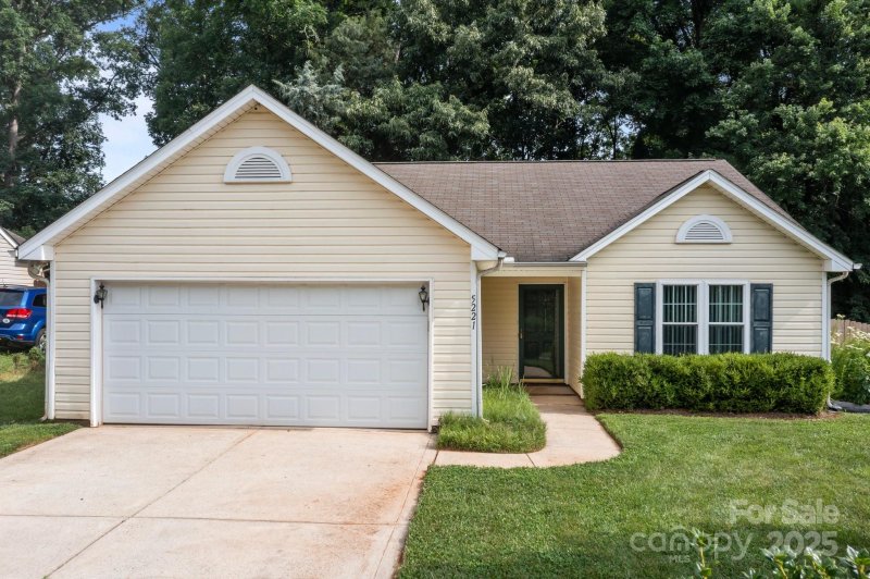 Property image 5 at 5221 Javitz Road, Charlotte, NC 28216