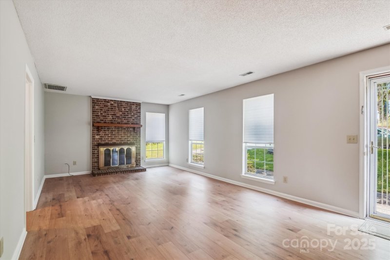 Property image 5 at 7217 Rena Mae Lane, Charlotte, NC 28227