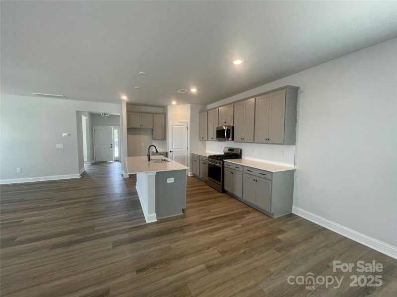 Property image 4 at 4041 Grommet Court, Matthews, NC 28105