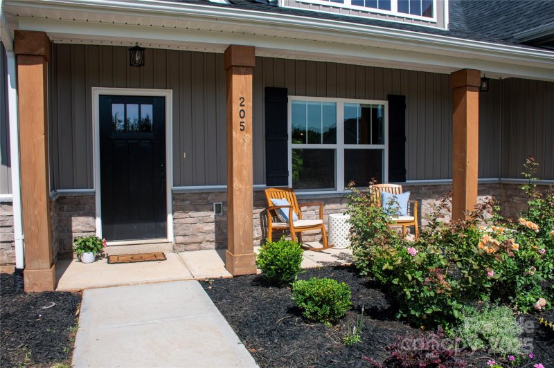 Property image 4 at 205 Spring Creek Drive, Mount Holly, NC 28120